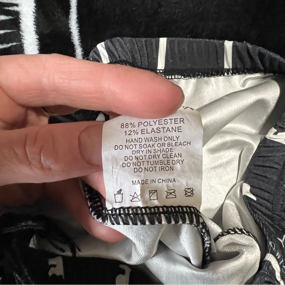 Satanic Symbols Printed Leggings, Small - Picture 8 of 8